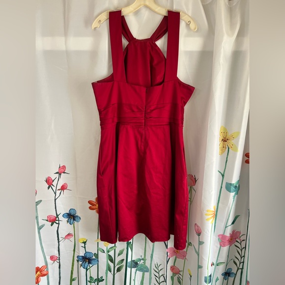 Candy Apple Red David’s Bridal Cocktail Dress - Picture 2 of 4